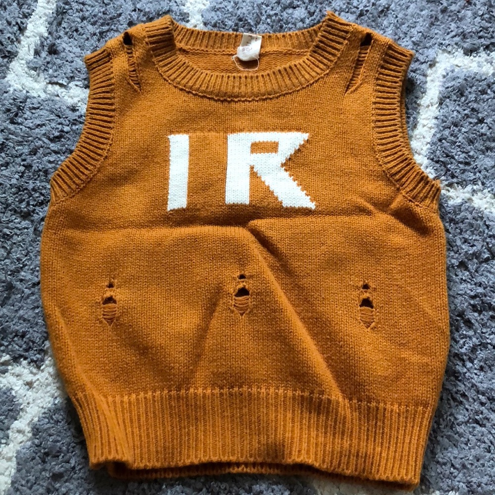 NWOT Adorable Toddler Vest sweater